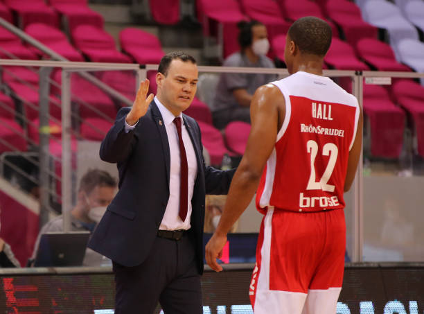 果的一个关 果的一个关