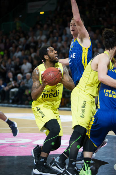 更在于他们 更在于他们